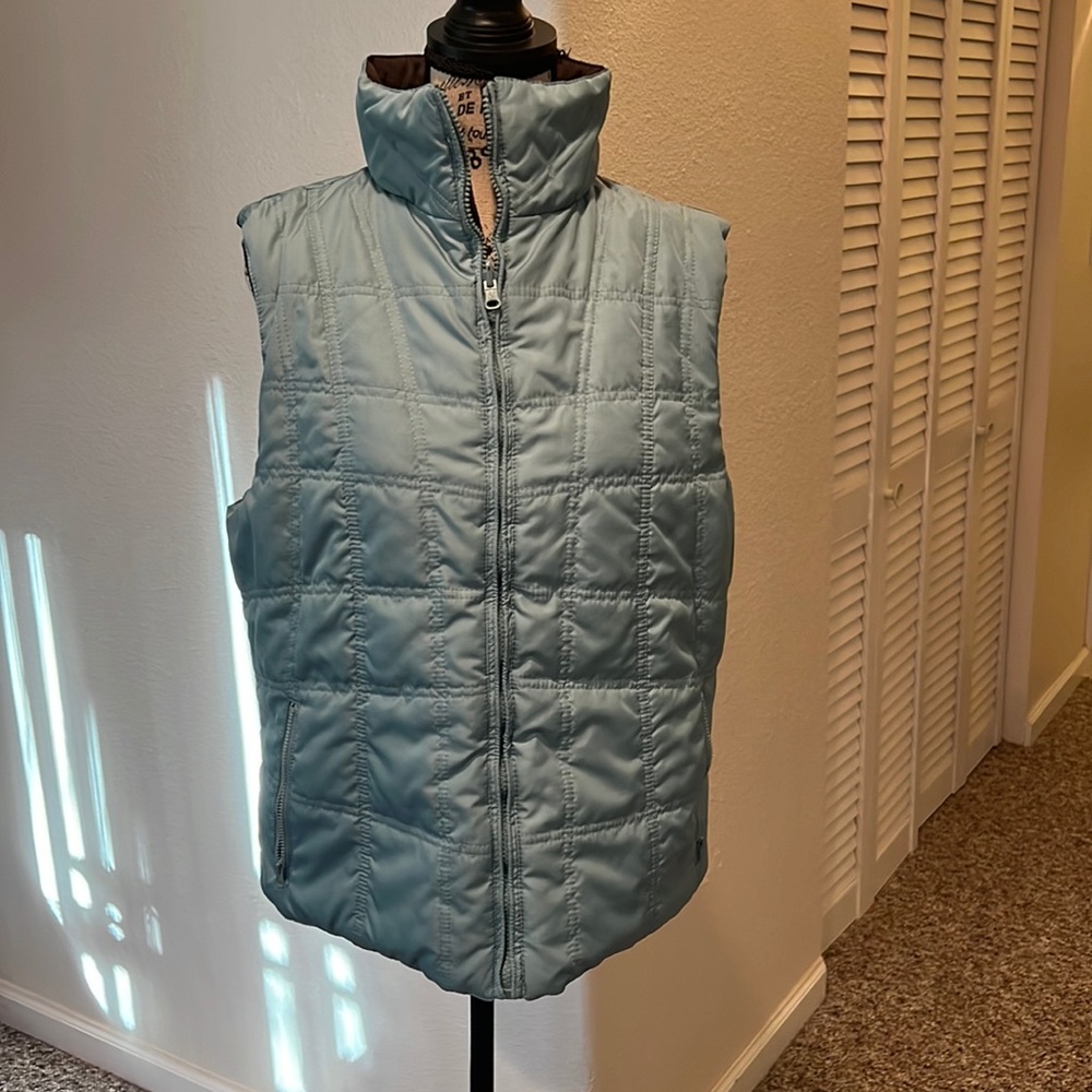 Large reversible vest. Charcoal/teal.
